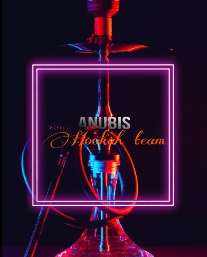 Кальян, подготовленный на столике в лаунже